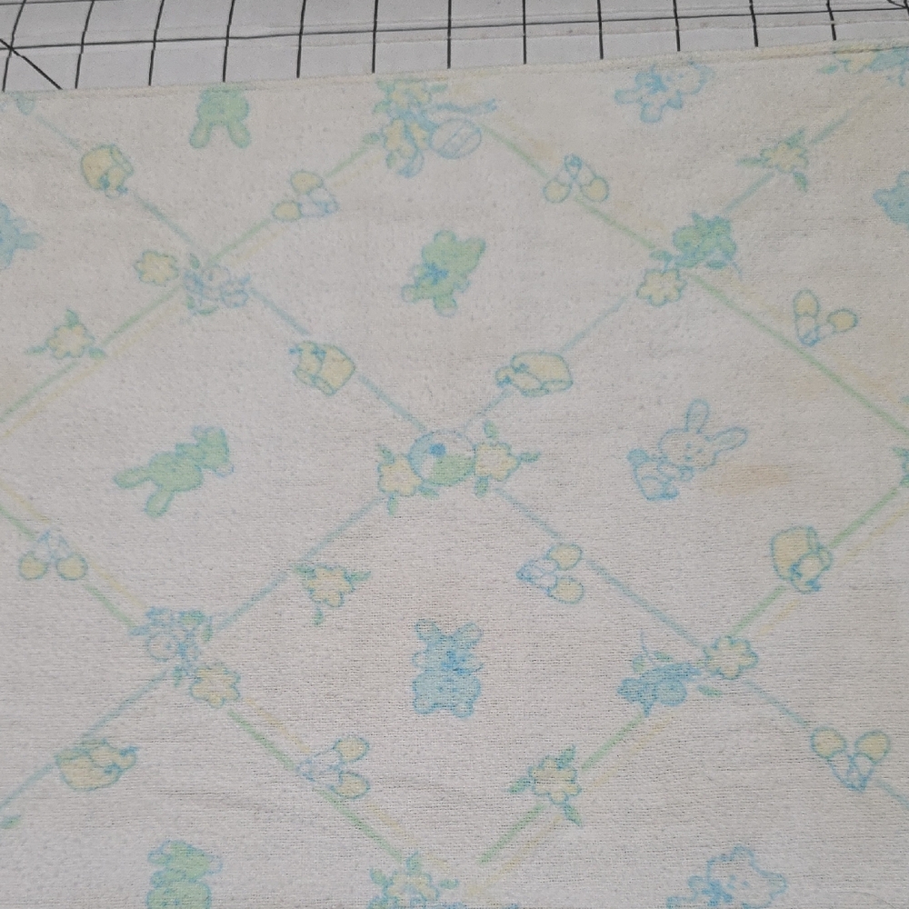 Flannel Cream and Blue Receiving Baby Blanket, 28x32, Preloved - Picture 6 of 16